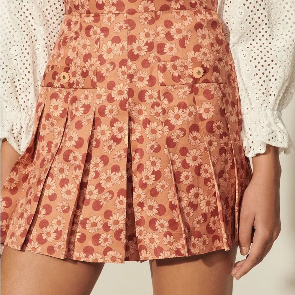 Sandro Paris Floral Daisy print- Pleated Skort - Size 40 Size 10